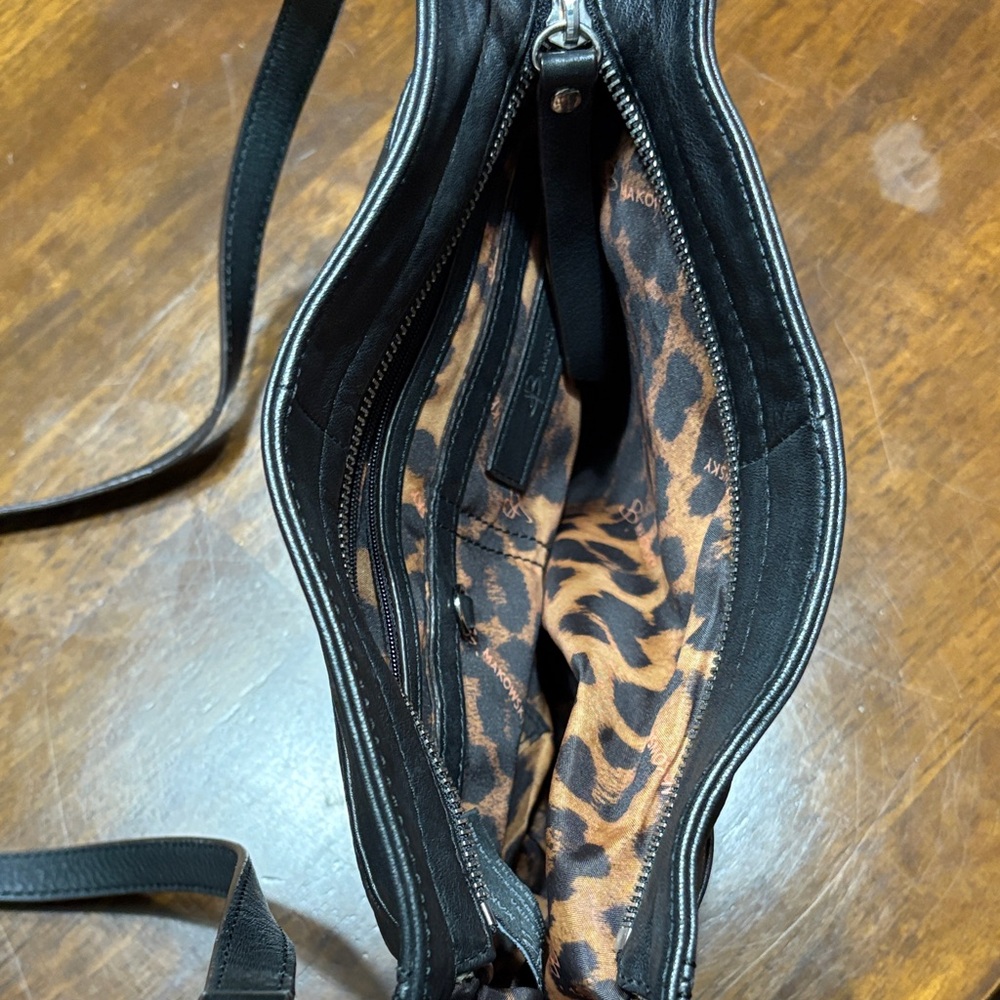 B. Makowsky Black Leather Shoulder Bag - Picture 7 of 8